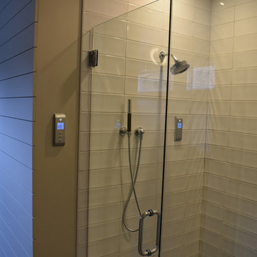 Gaberonne master bathroom
