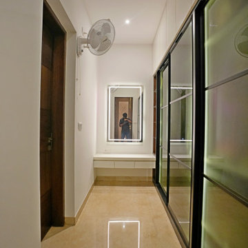 DRESSING ROOM