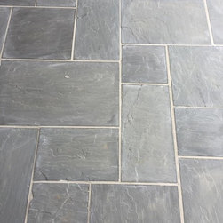 Castle Gray Flagstone - Landscaping Stones And Pavers