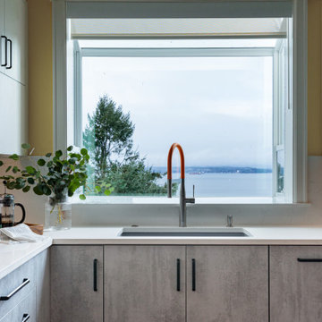 West Seattle Bright and Modern Kitchen