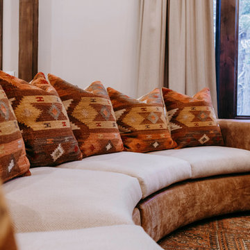 CURVED SECTIONAL