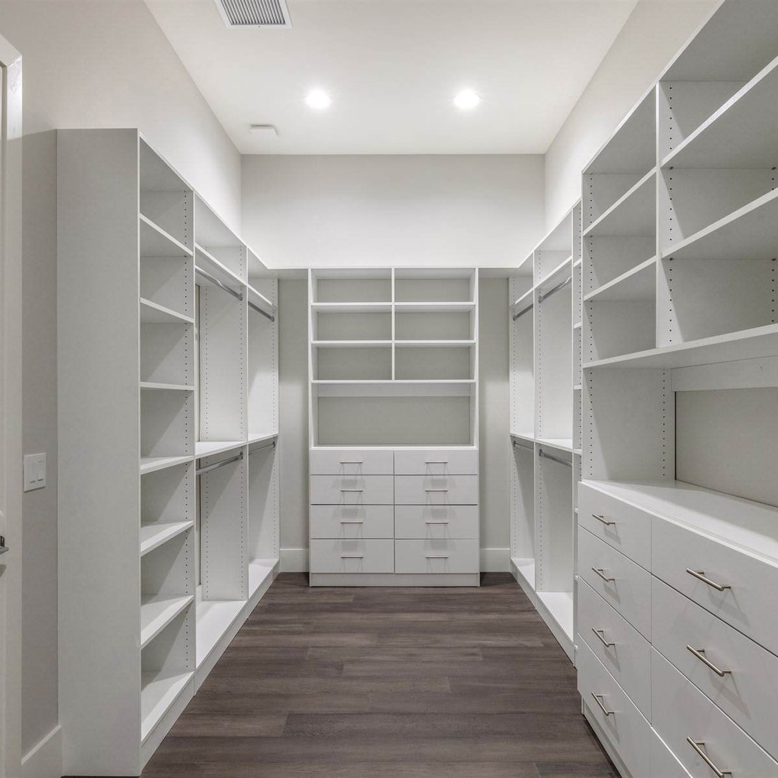 Transitional custom home in Winter Park Florida