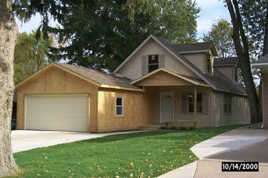 Contemporary exterior home idea in Detroit