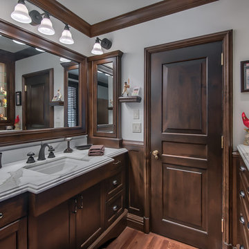 Luxury Mens Room