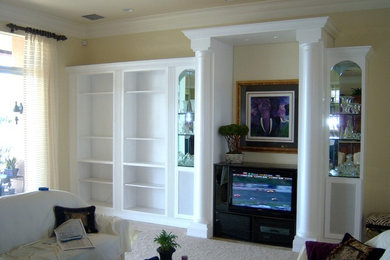Family room - modern family room idea in Tampa