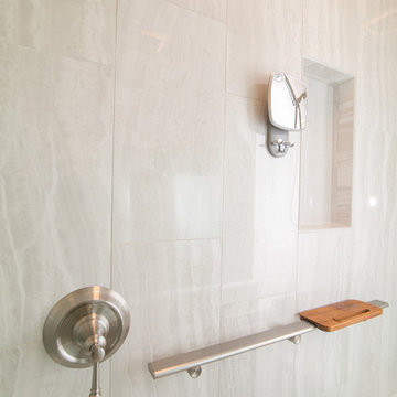 A serene spa masterbathroom