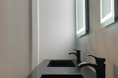 Inspiration for a modern bathroom remodel in Chicago