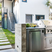 Outdoor Courtyard Kitchen