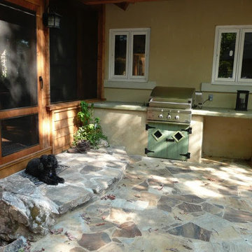 OUTDOOR GRILL STATION