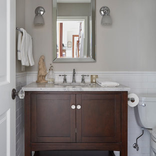 75 Most Popular Traditional Powder Room With Shaker Cabinets