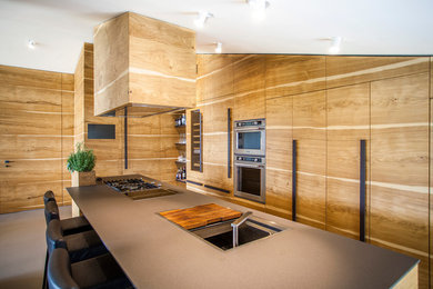 The wooden and Lapitec® kitchen