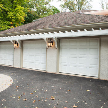 Villanova, PA : Three Car Garage