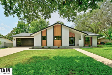 Inspiration for an exterior home remodel in Austin