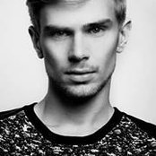 Mika Kailes's photo