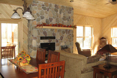 Dining room - traditional dining room idea in Minneapolis