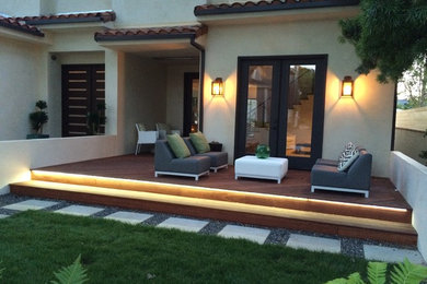 Example of a tuscan home design design in Los Angeles
