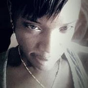 Foto de Ebby George
