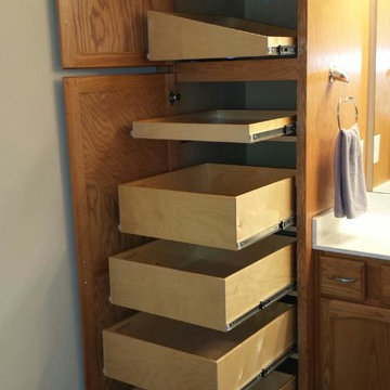 Pull Out Shelves for Your Bathroom