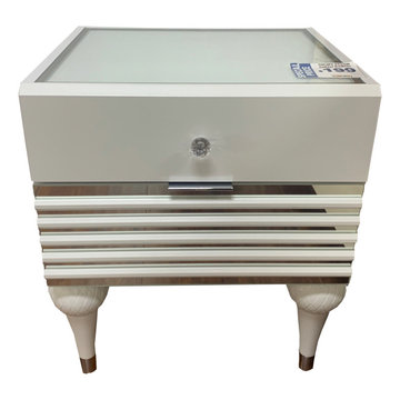 Baron Nightstand by Istikbal