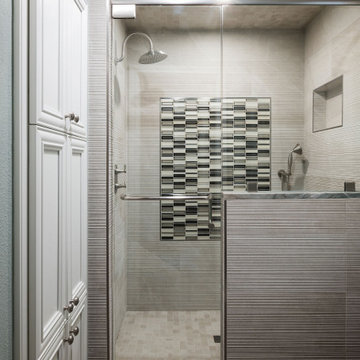 Contemporary Primary Bathroom Remodel in Forest Bend, TX
