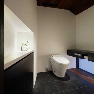 京都の和風のおしゃれなトイレ・洗面所の写真