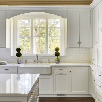 Custom Kitchen - by Metropolis