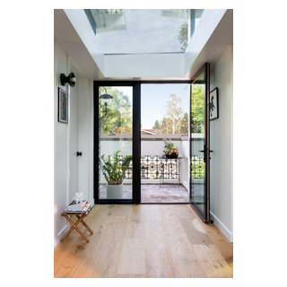 Treeview ADU - Midcentury - Entry - Los Angeles - by SoCal Canyon ...