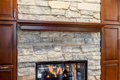 Inspiration for a transitional kitchen remodel in Chicago