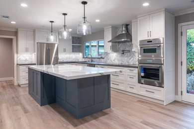 Transitional kitchen photo in San Francisco