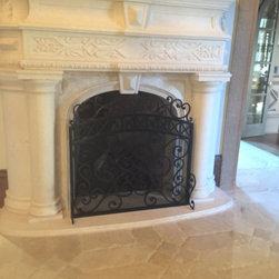 Lorena Liz Firescreen Free-standing - Fireplace Screens