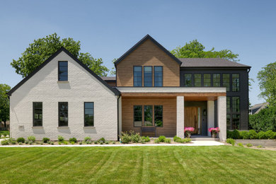 Inspiration for a transitional exterior home remodel in Chicago