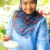 Nadyra Tees foto
