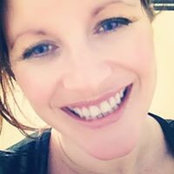Louise Kennetts foto