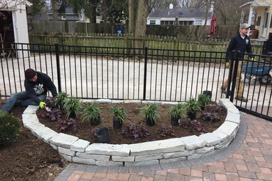 Design ideas for a small traditional landscaping in Cincinnati.