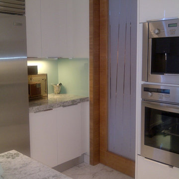 Bath Club- kitchen