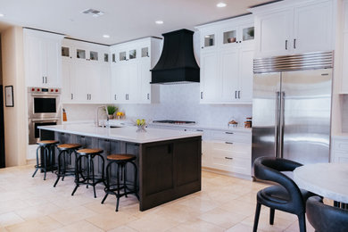 Transitional kitchen photo in Phoenix