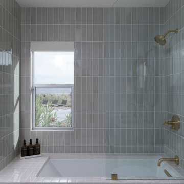 Rae Rockwell: The Looking Glass Essentials Bathroom