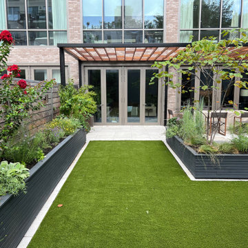 Williamsburg Terrace Garden