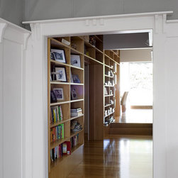Clayfield Tennis House - Bookcases