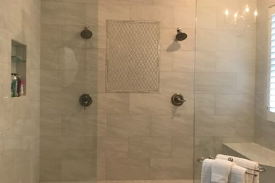 Inspiration for a farmhouse bathroom remodel in Miami