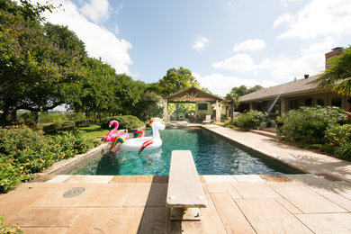 Example of a mountain style pool design