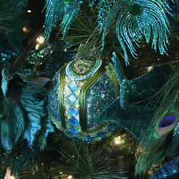 Design 125 Showroom Christmas Products 2015 - Christmas Ornaments