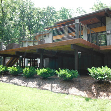 Modern architecture: deck with clean view