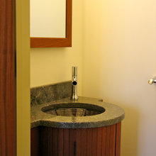 master 1/2 bath