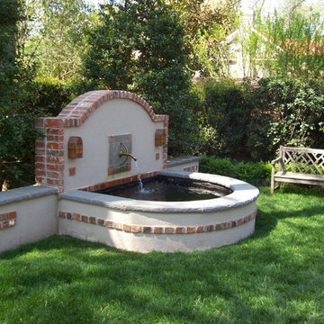 Intown Family Courtyard Garden - Greenville, SC