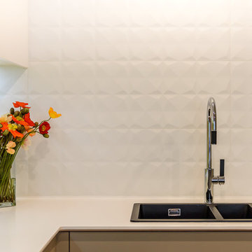 Collingwood Kitchen & Powder Room