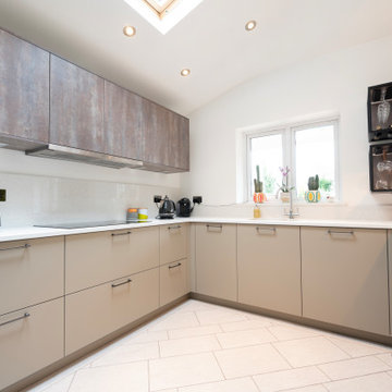 Stunning family kitchen using a contrast in texture and colour