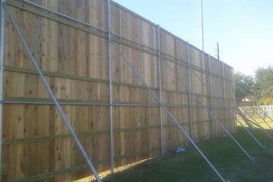 Baseball outfield fence