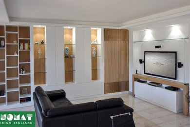 Design ideas for a modern family room in Rome.