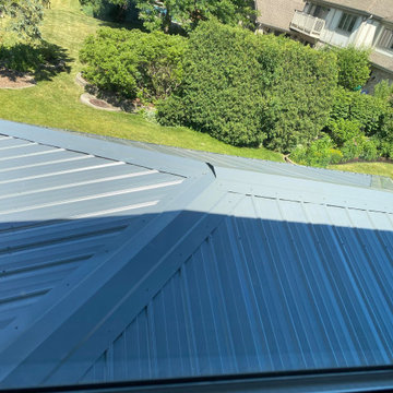 Cedar Pavilion with Metal Roofing w/ Trex Deck